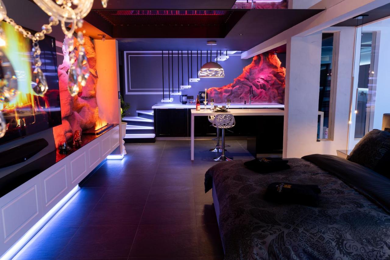 Les Secrets Du Castel - Secret Room Epfig Luaran gambar